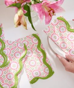 Rosie Scalloped Dinner Napkins